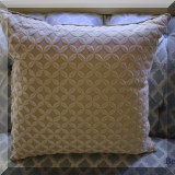 D062. Textured decorative pillow.